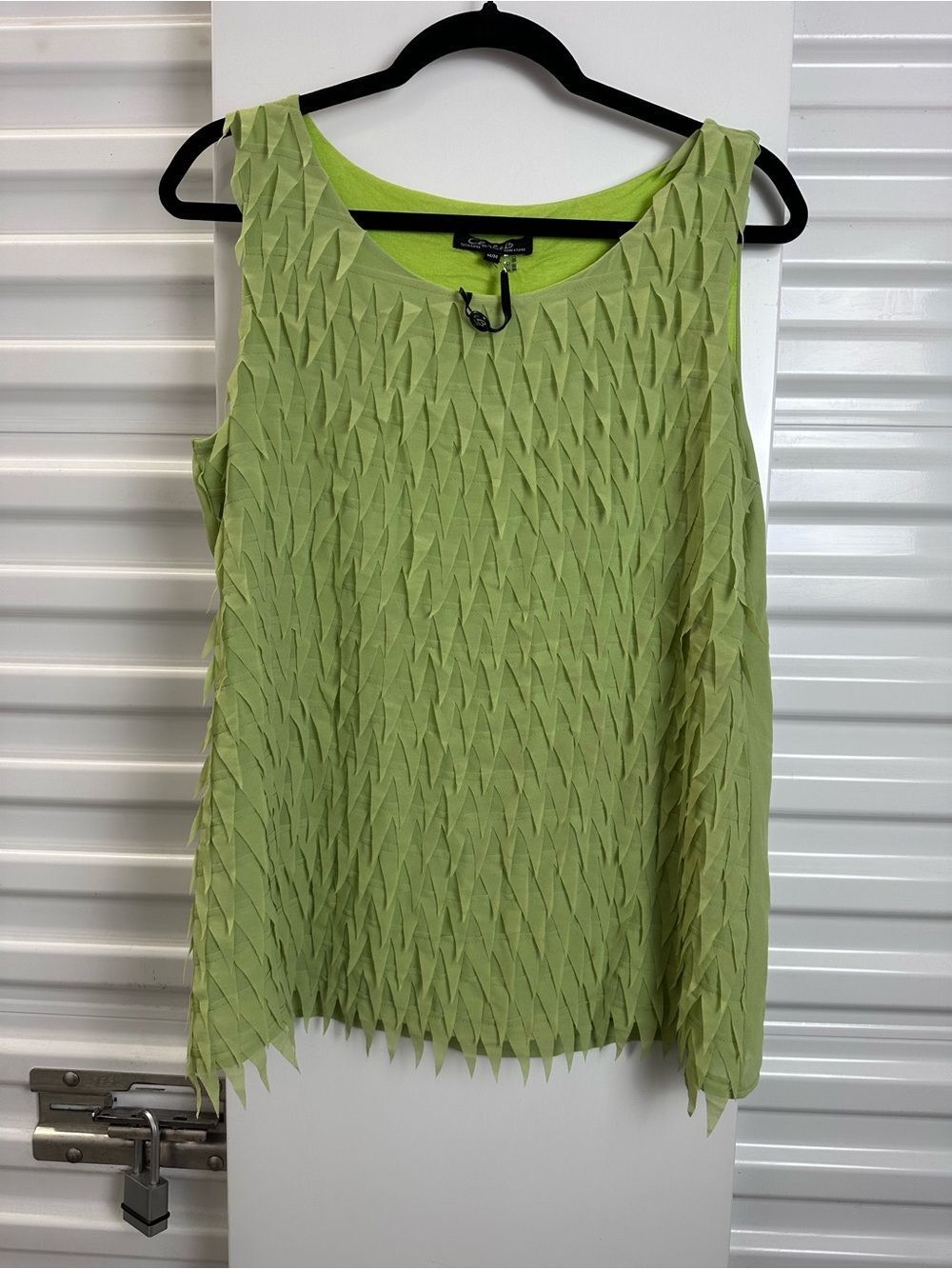 CHARLIE B Lime Green Textured Sleeveless Tank